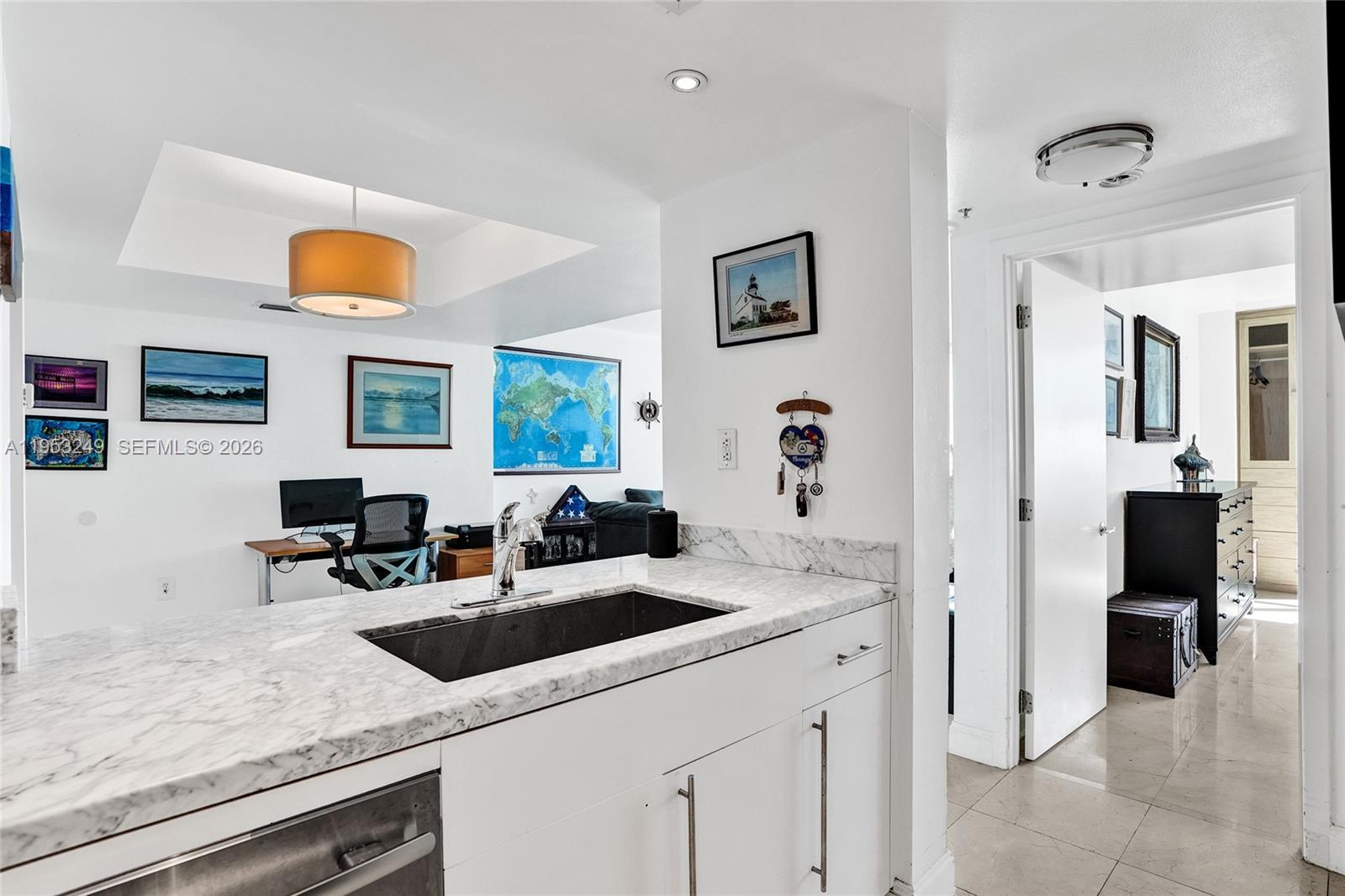 650 West Ave #2206 Miami Beach, FL 33139