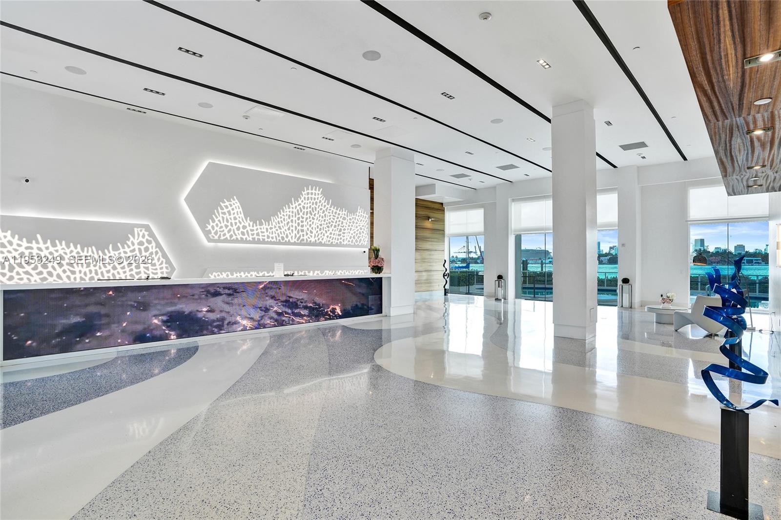 650 West Ave #2206 Miami Beach, FL 33139