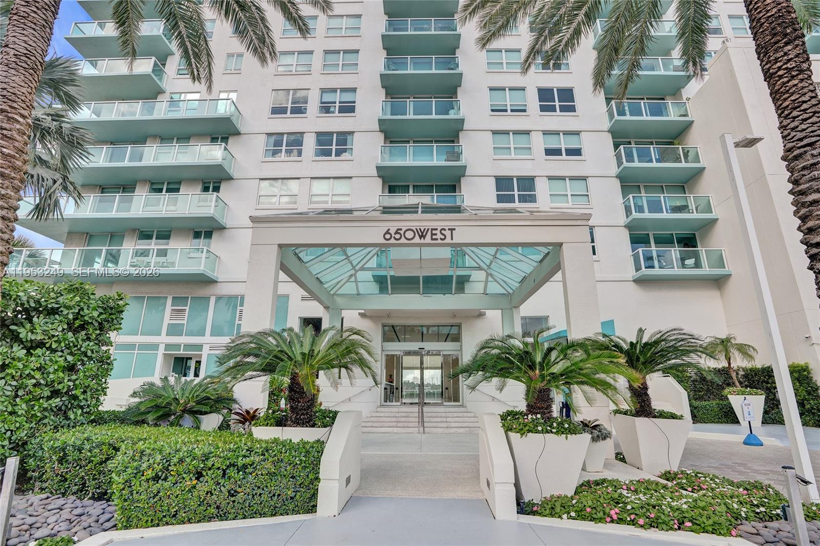 650 West Ave #2206 Miami Beach, FL 33139