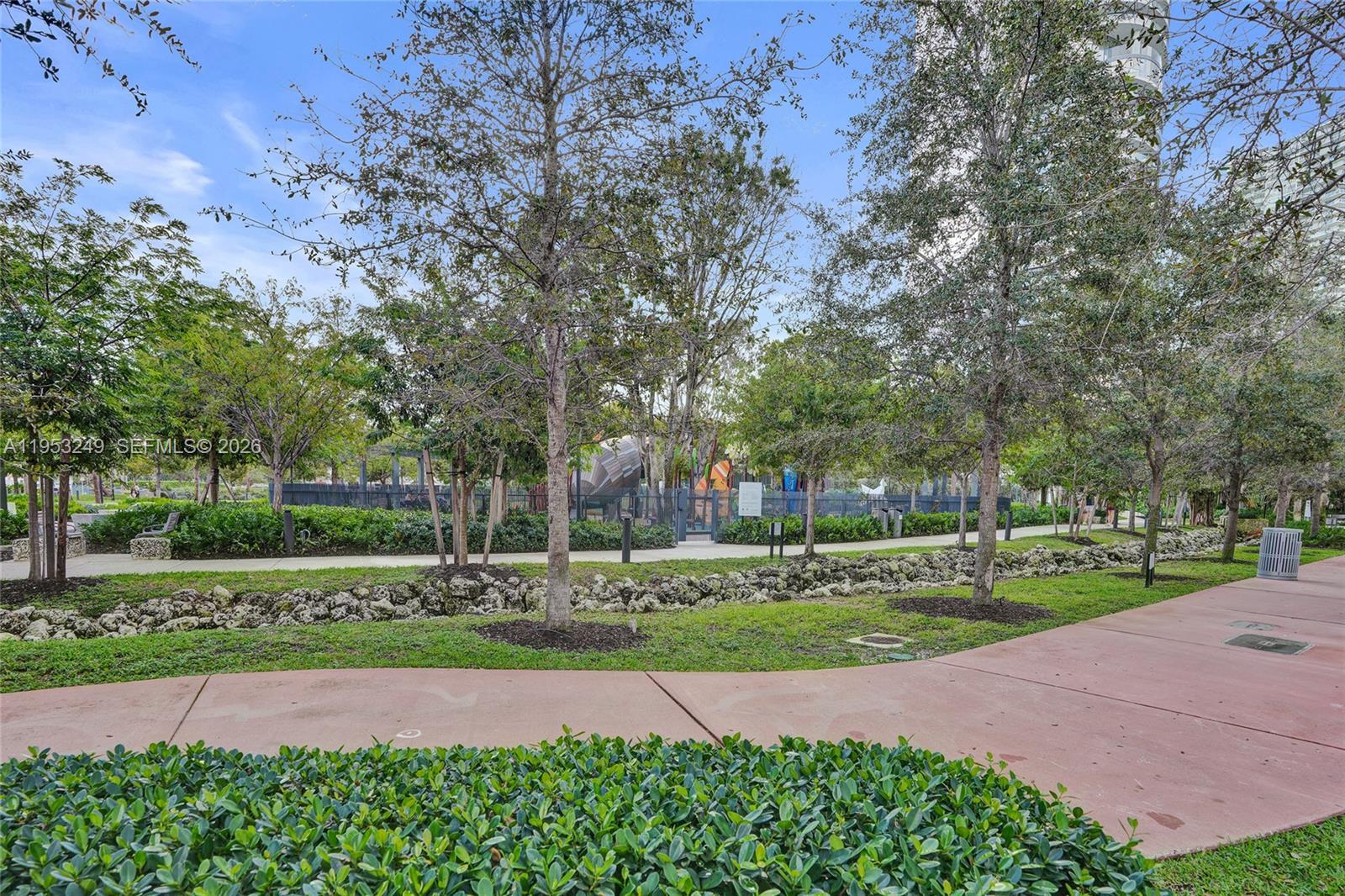 650 West Ave #2206 Miami Beach, FL 33139