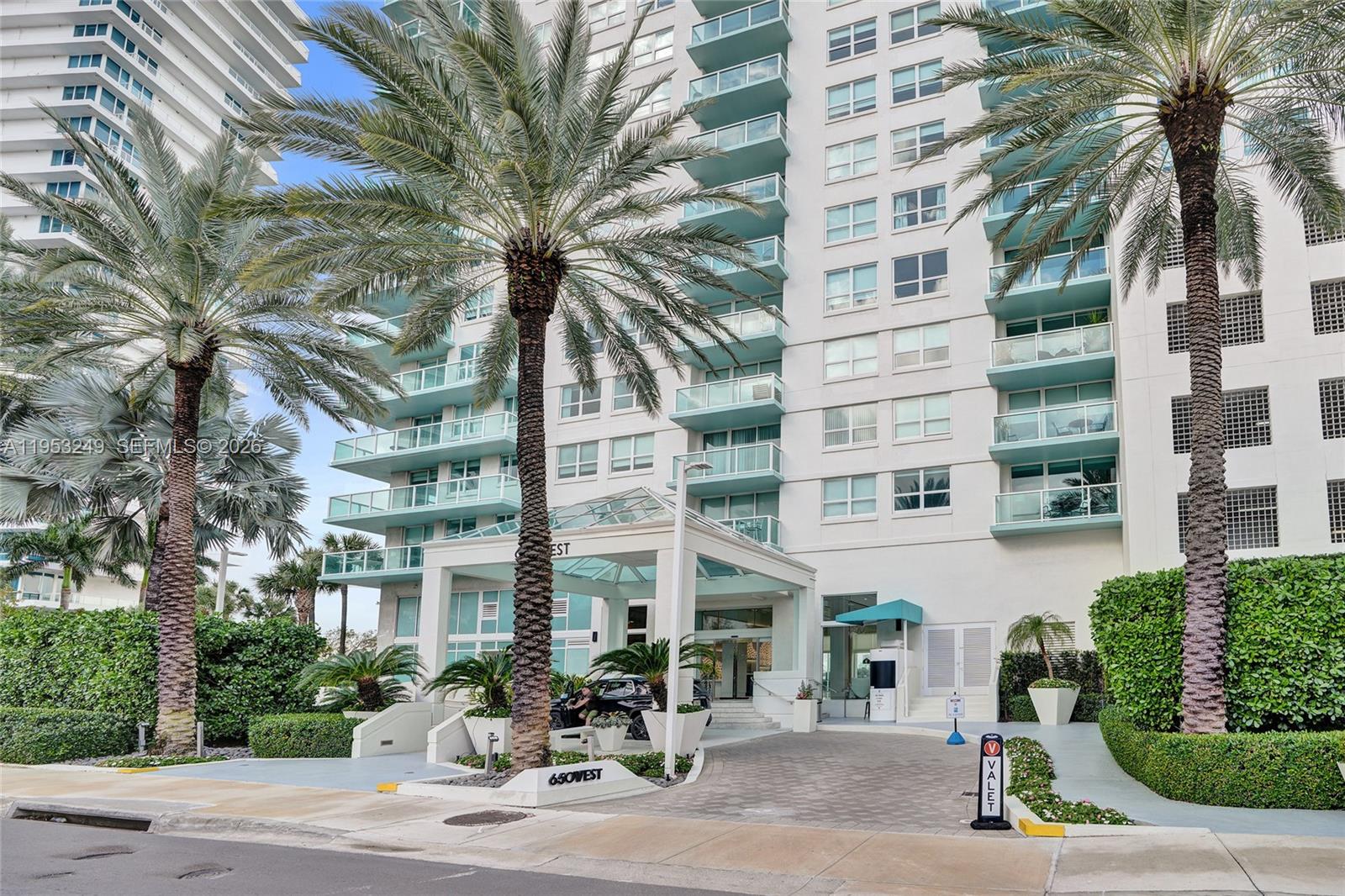 650 West Ave #2206 Miami Beach, FL 33139