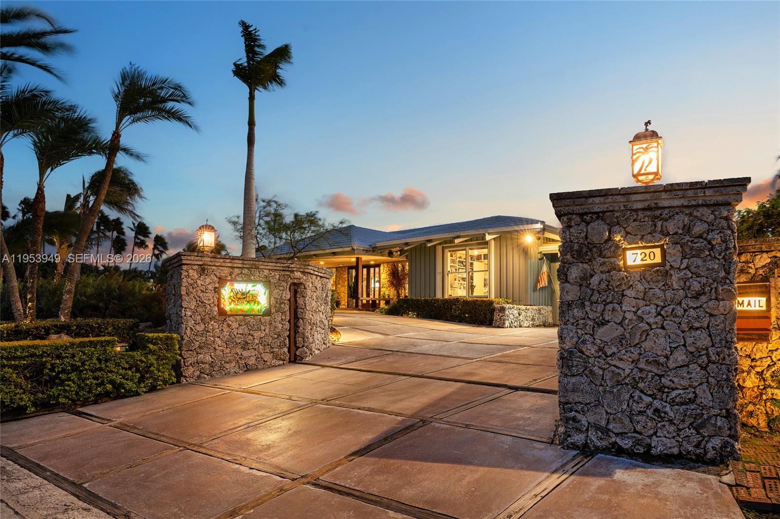 720 Lugo Ave Coral Gables, FL 33156