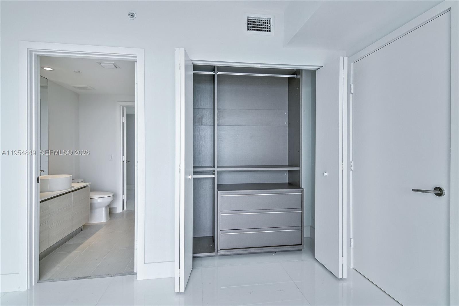 image Baltus House10