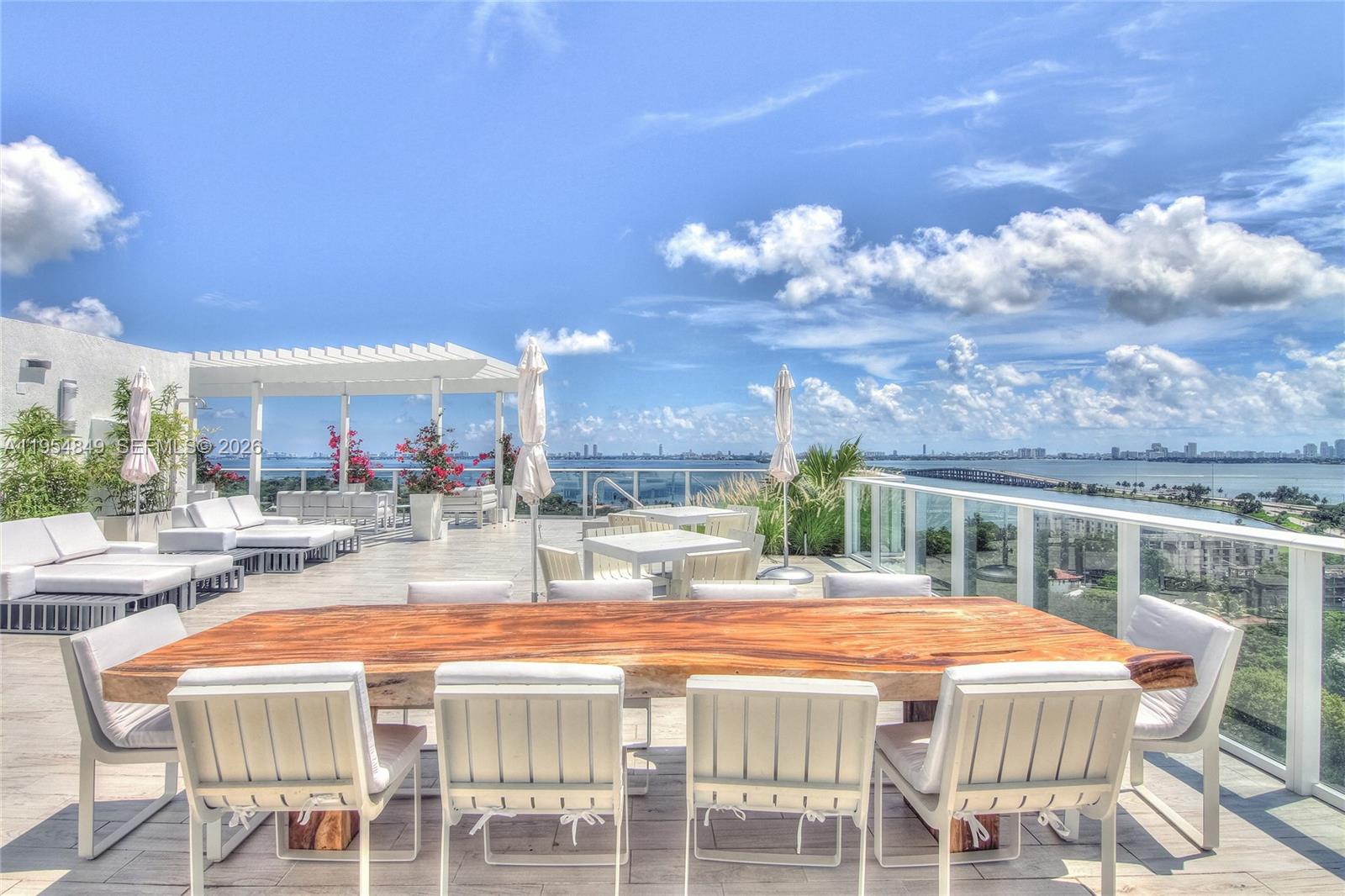 image Baltus House12