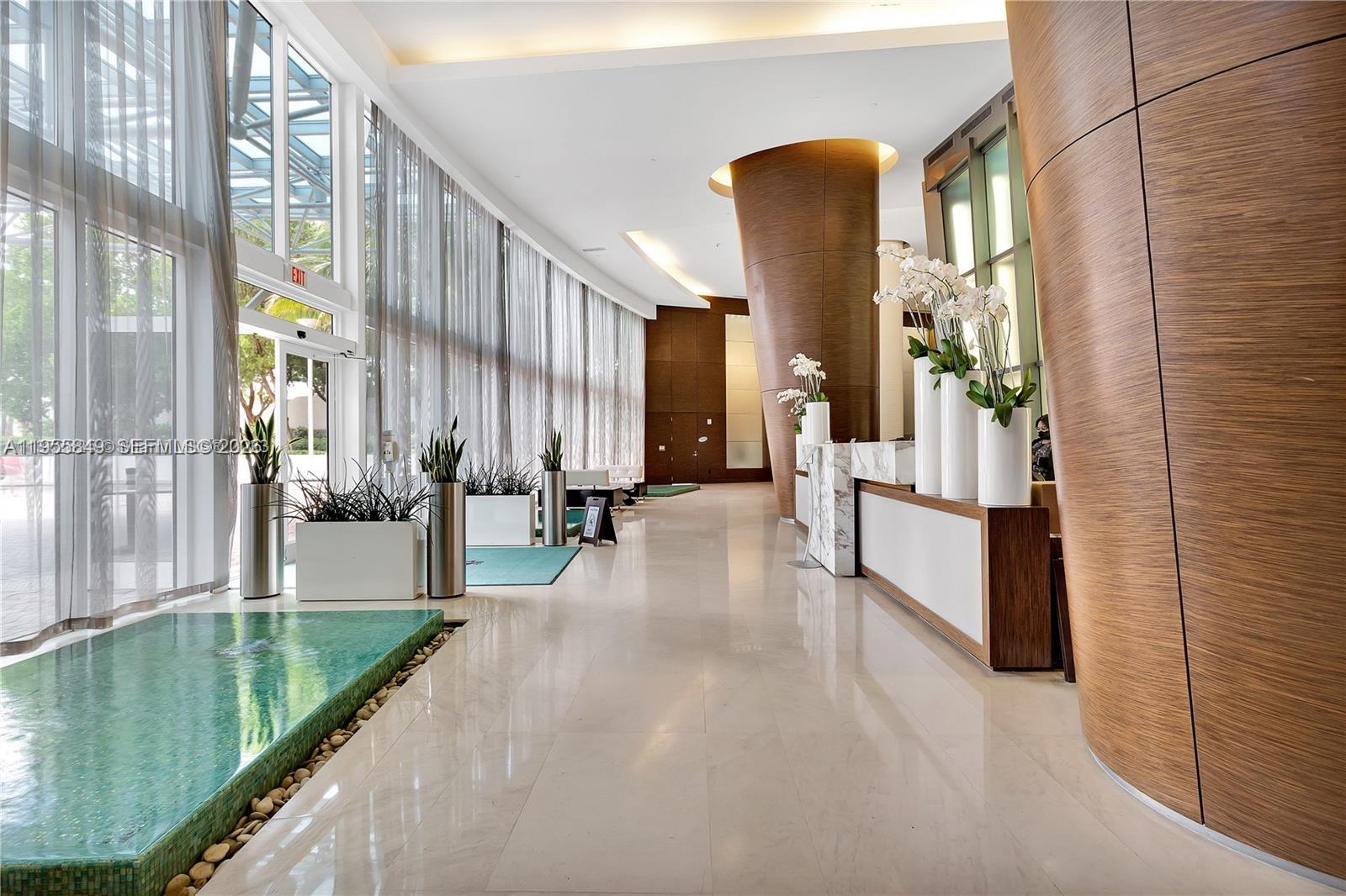 image Trump Royale40