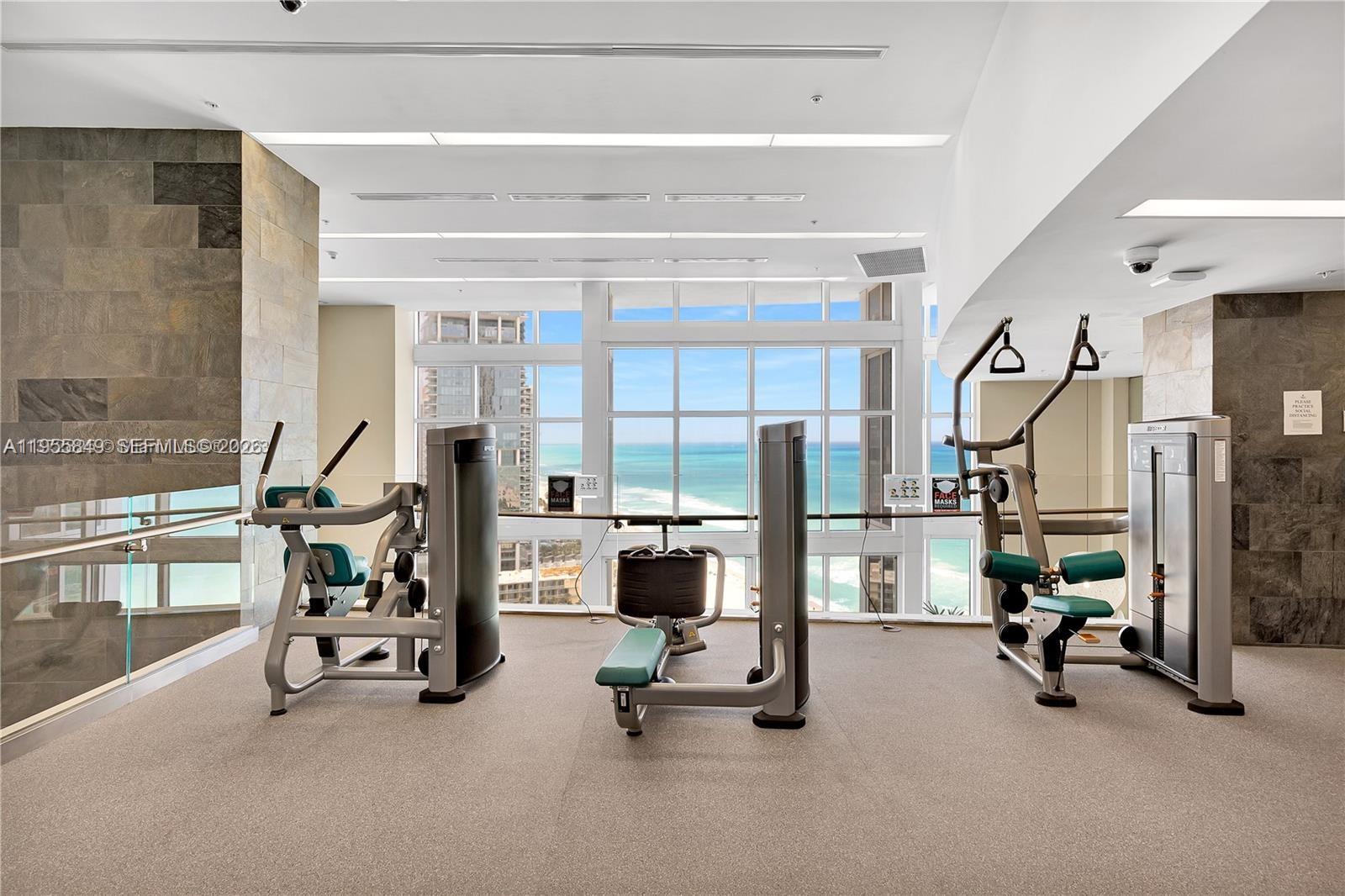 image Trump Royale41