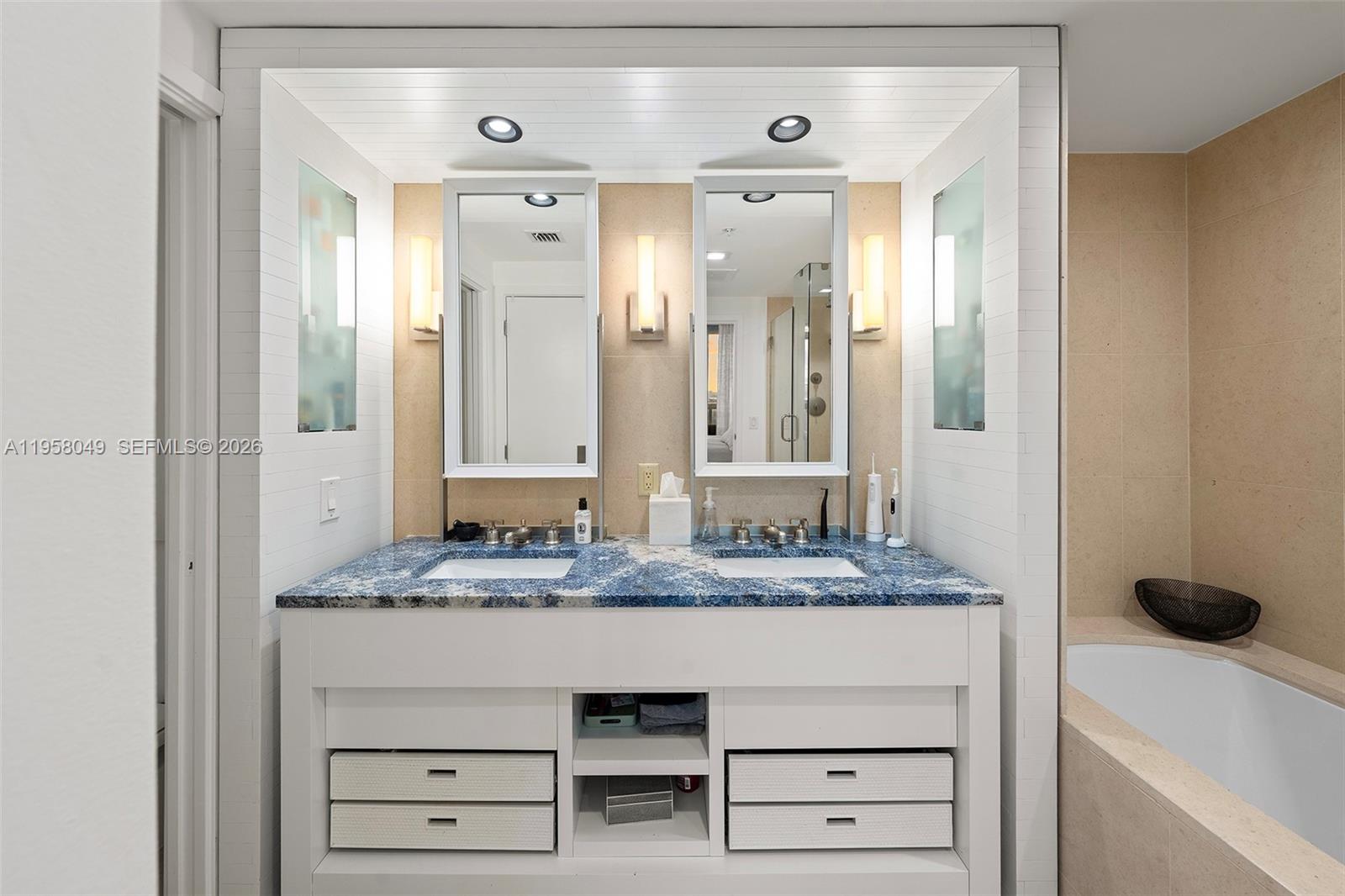 image The Carillon North Tower22