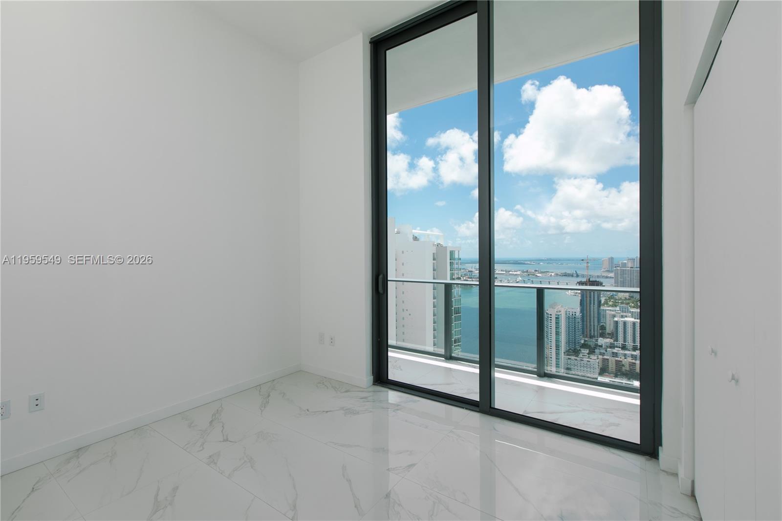 480 NE 31st St #PH5101 Miami, FL 33137