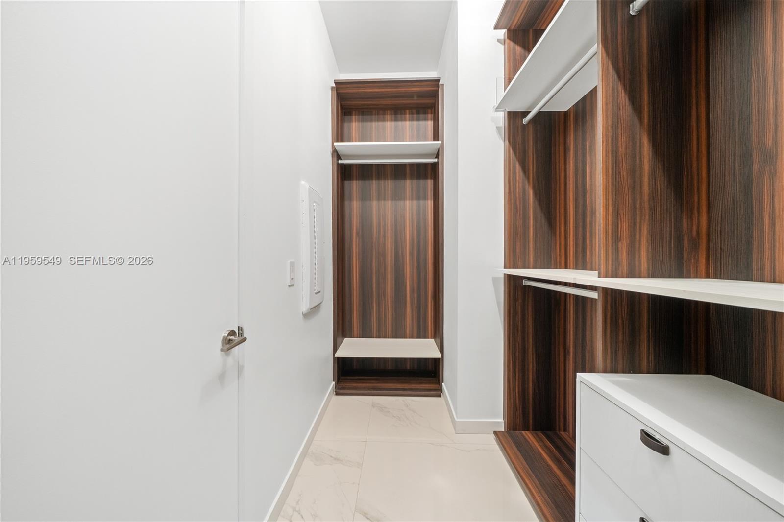 480 NE 31st St #PH5101 Miami, FL 33137