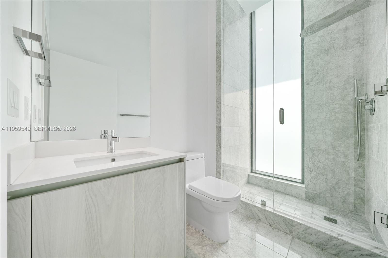 480 NE 31st St #PH5101 Miami, FL 33137