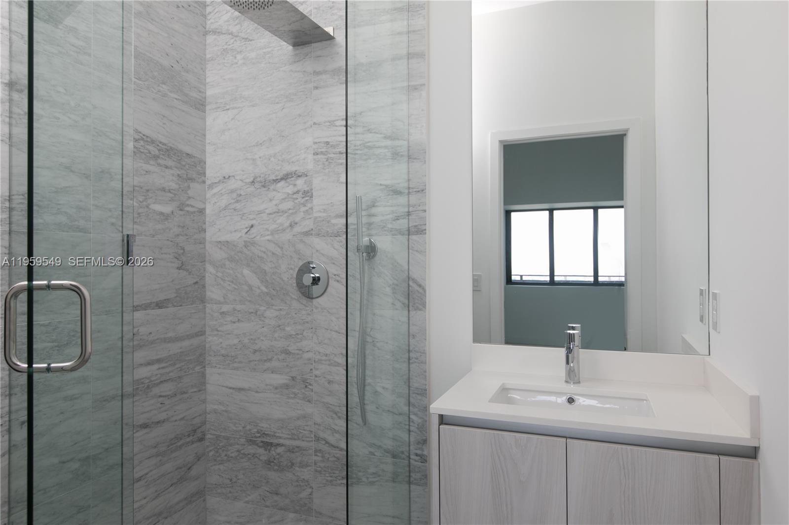 480 NE 31st St #PH5101 Miami, FL 33137