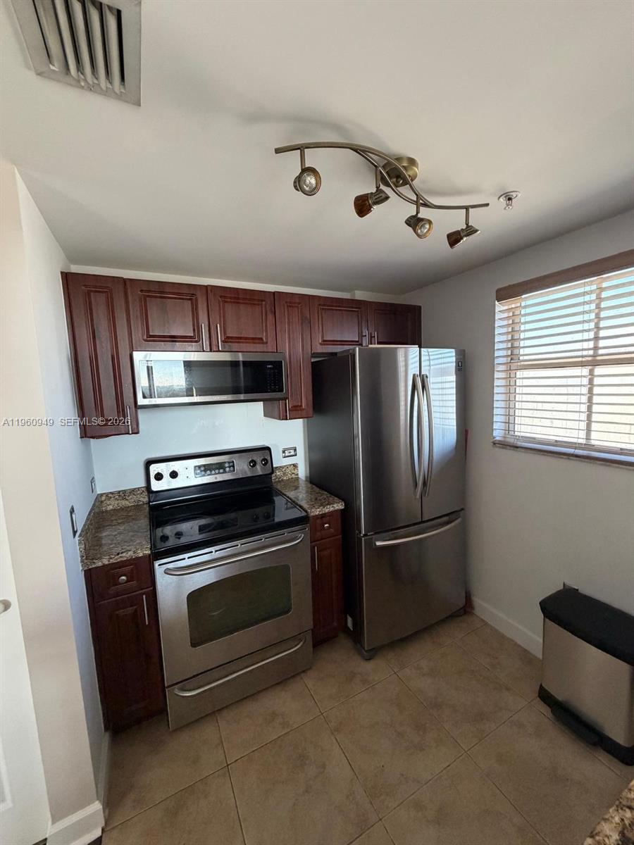 2600 SW 27th Ave #908 Miami, FL 33133