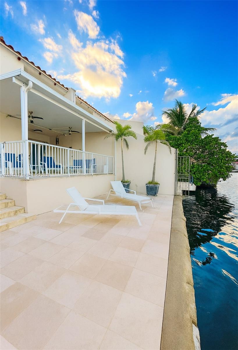 7282 W Jacaranda Ln Miami Lakes, FL 33014