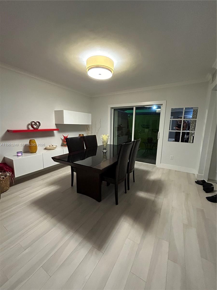 7282 W Jacaranda Ln Miami Lakes, FL 33014