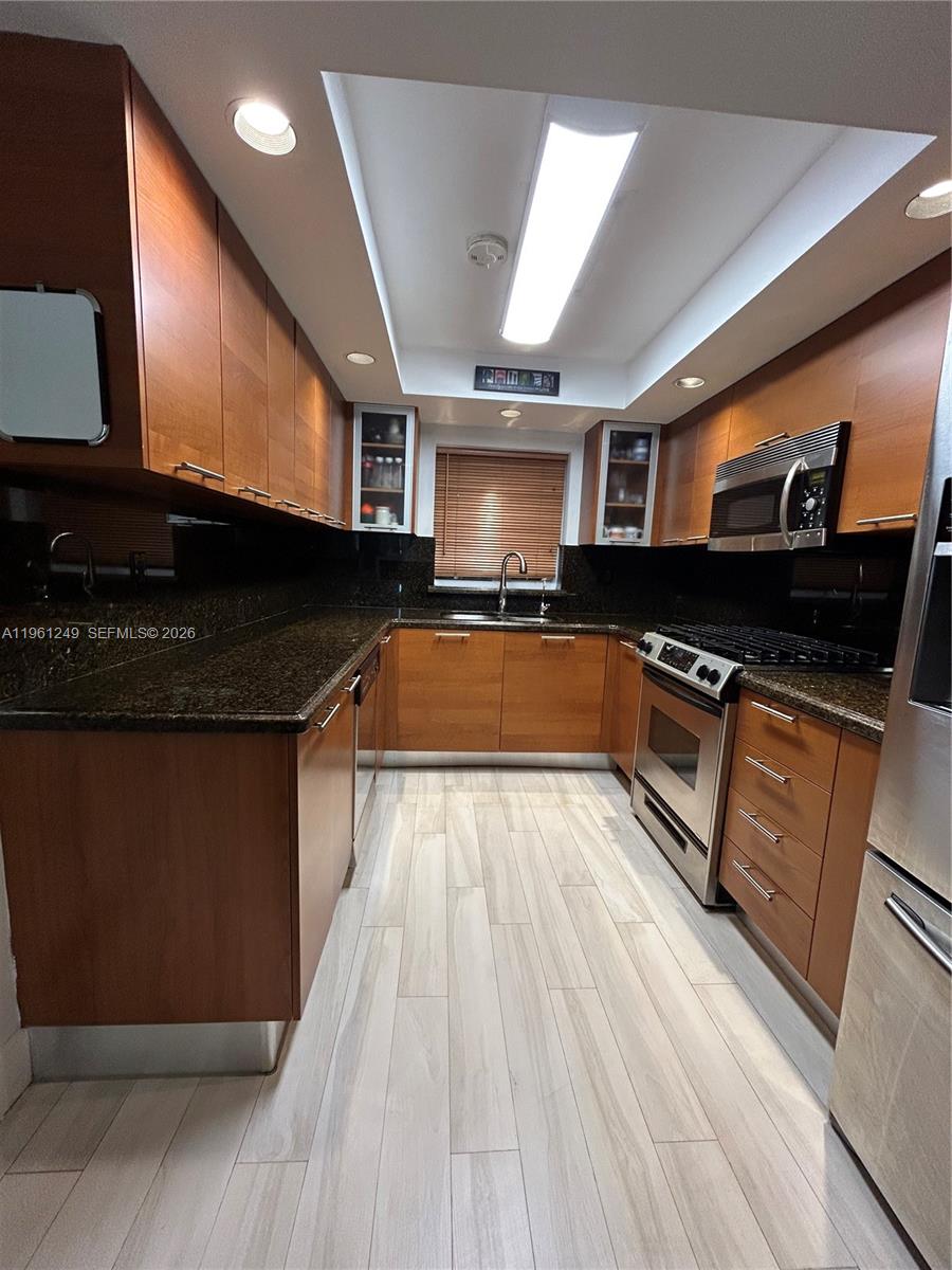 7282 W Jacaranda Ln Miami Lakes, FL 33014