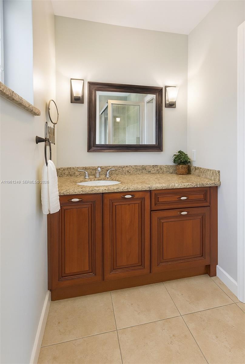 7282 W Jacaranda Ln Miami Lakes, FL 33014