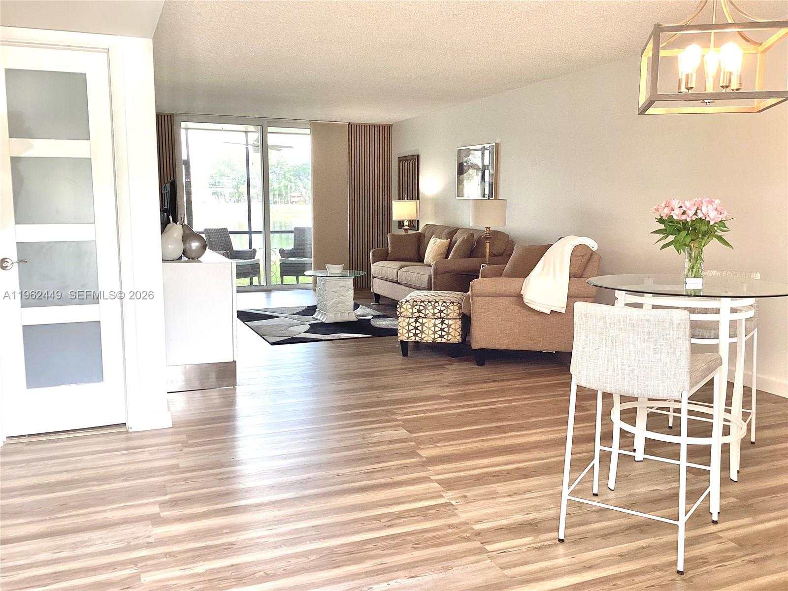 9423 S Hollybrook Lk Dr #106