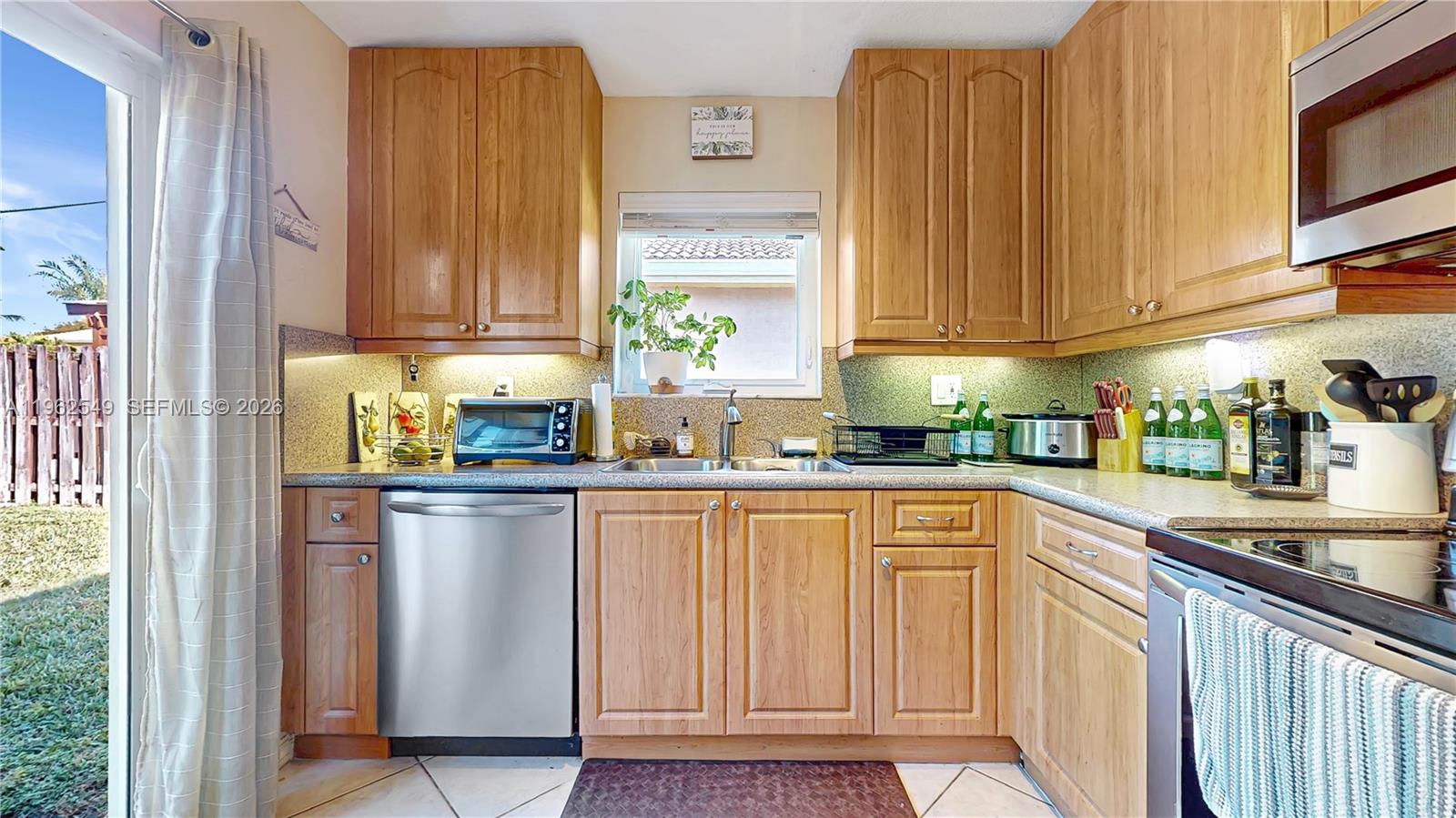 8931 SW 208th Ter Cutler Bay, FL 33189