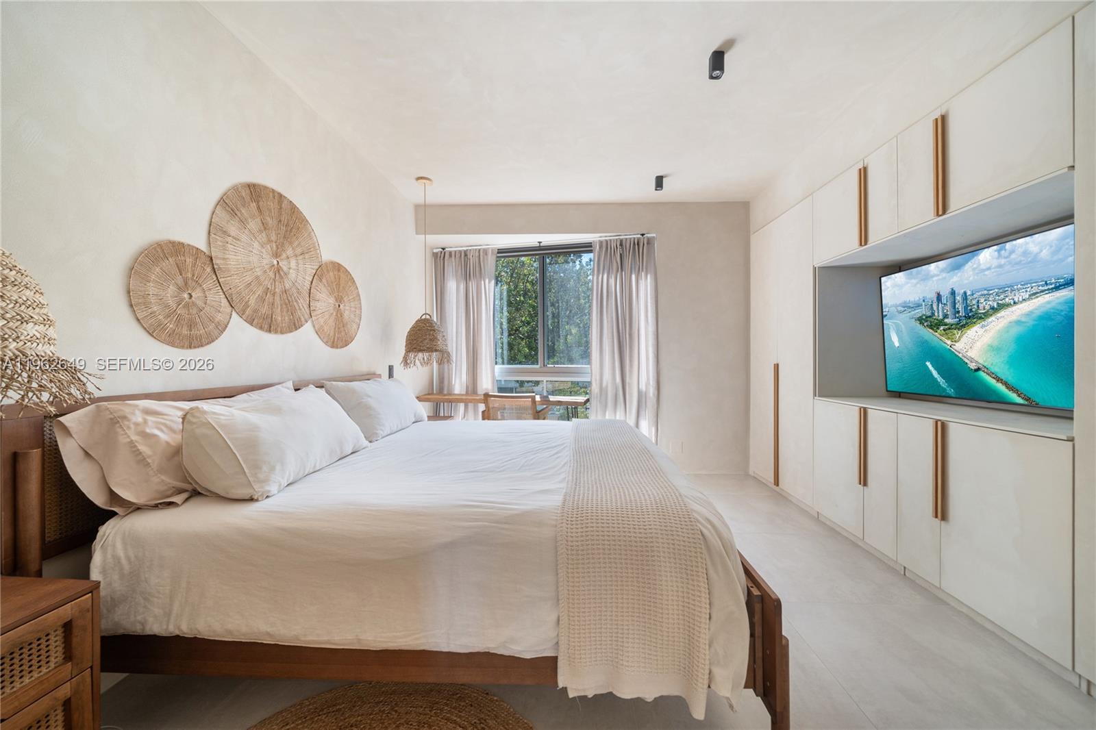 325 Meridian Ave #12 Miami Beach, FL 33139