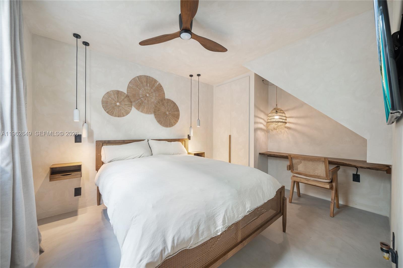 325 Meridian Ave #12 Miami Beach, FL 33139