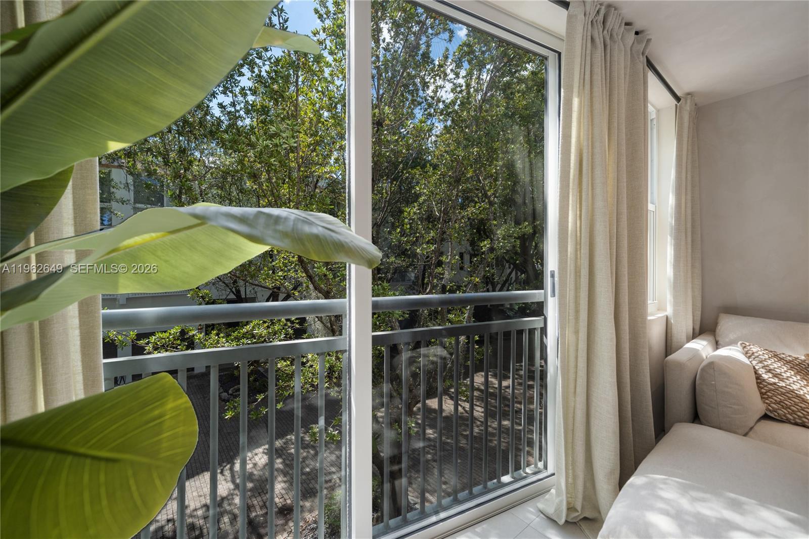 325 Meridian Ave #12 Miami Beach, FL 33139