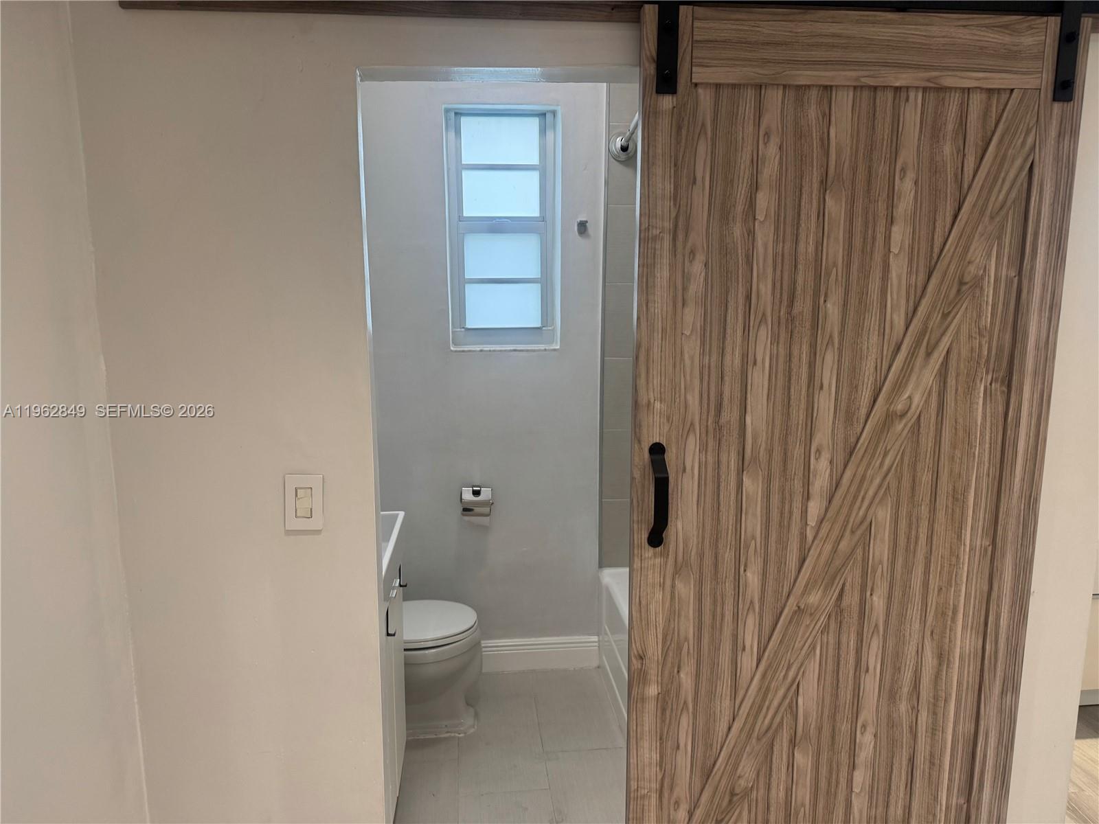 637 12th St #6 Miami Beach, FL 33139