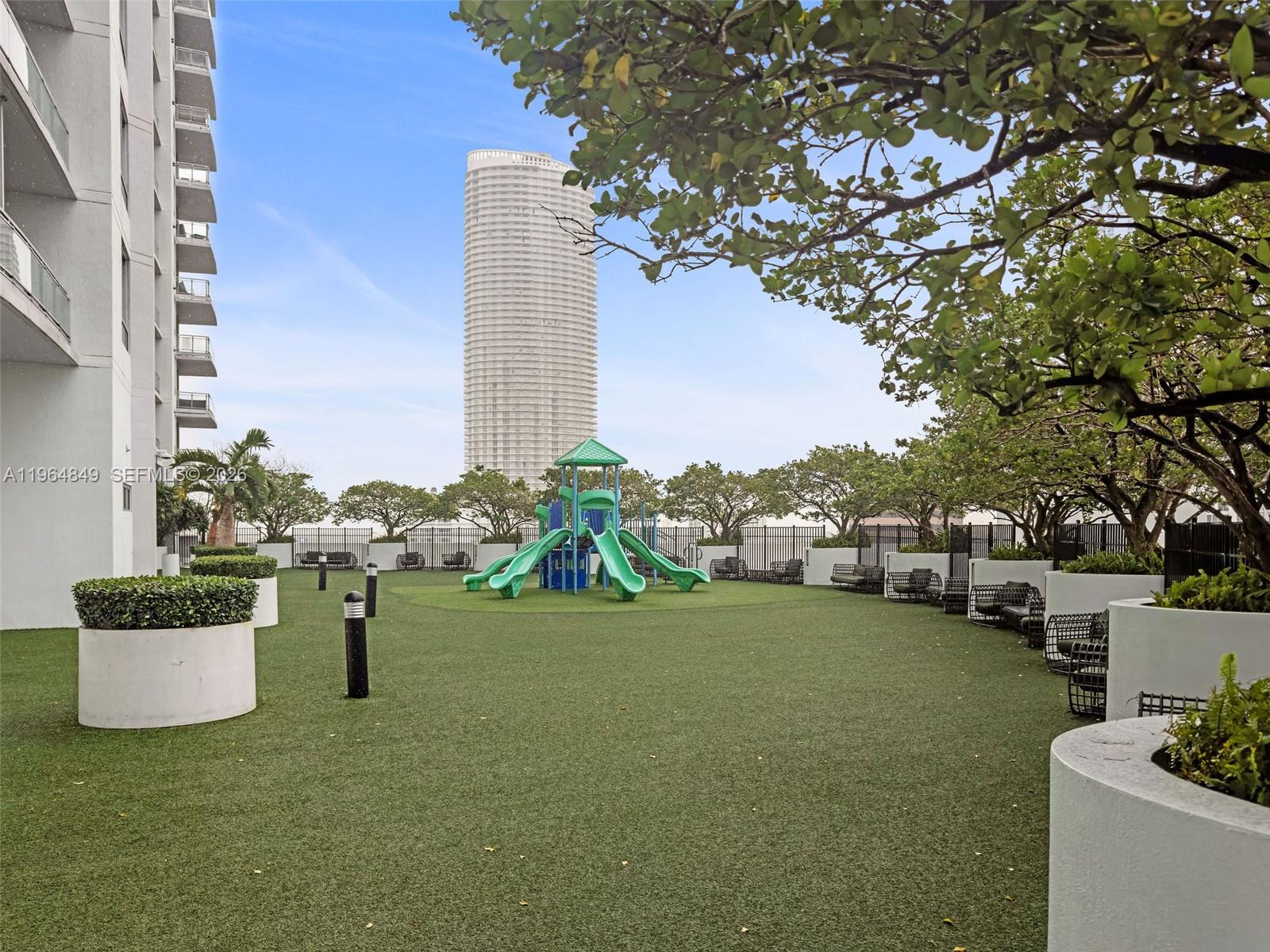 image The Ivy at Riverfront18