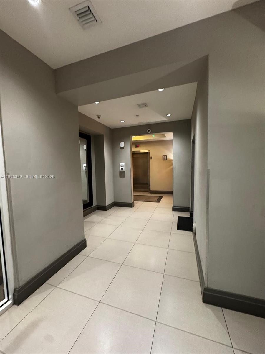 2525 SW 3rd Ave #903 Miami, FL 33129