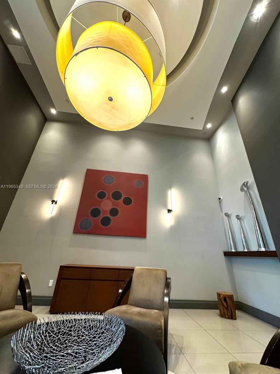 2525 SW 3rd Ave #903 Miami, FL 33129