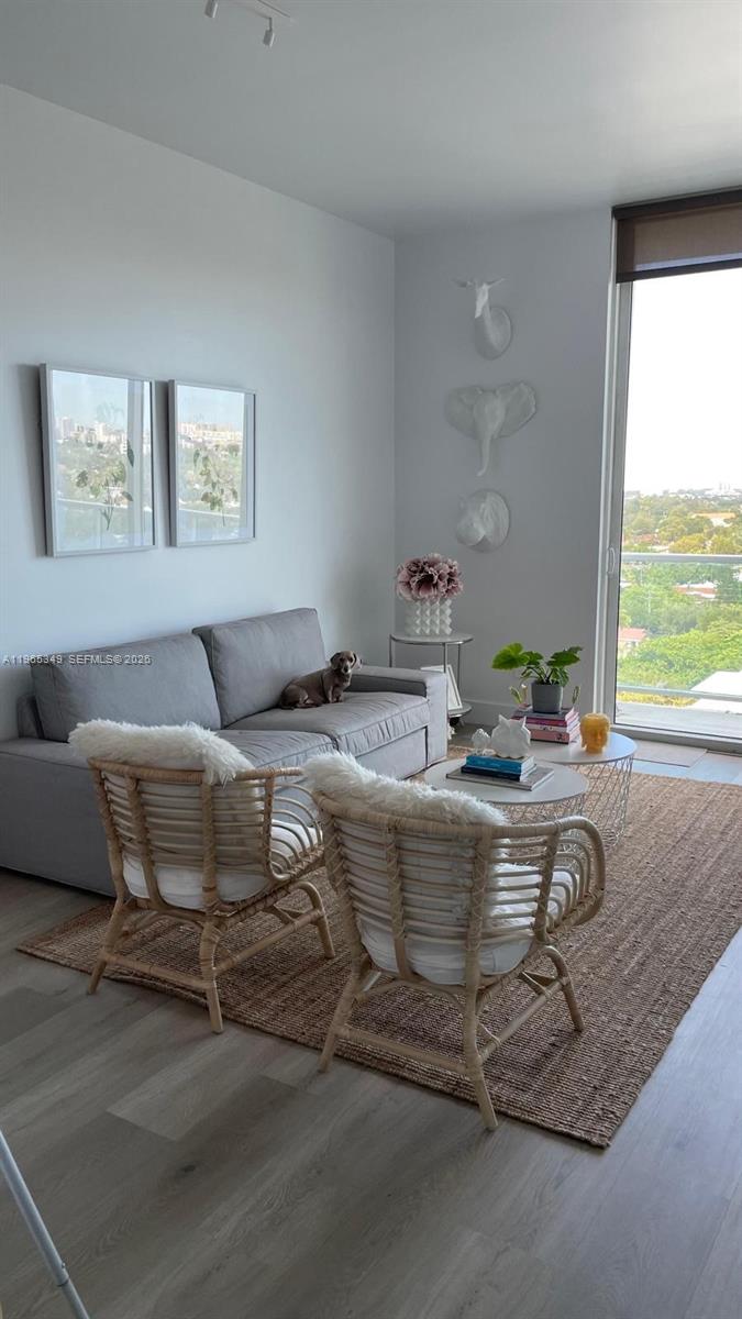 2525 SW 3rd Ave #903 Miami, FL 33129