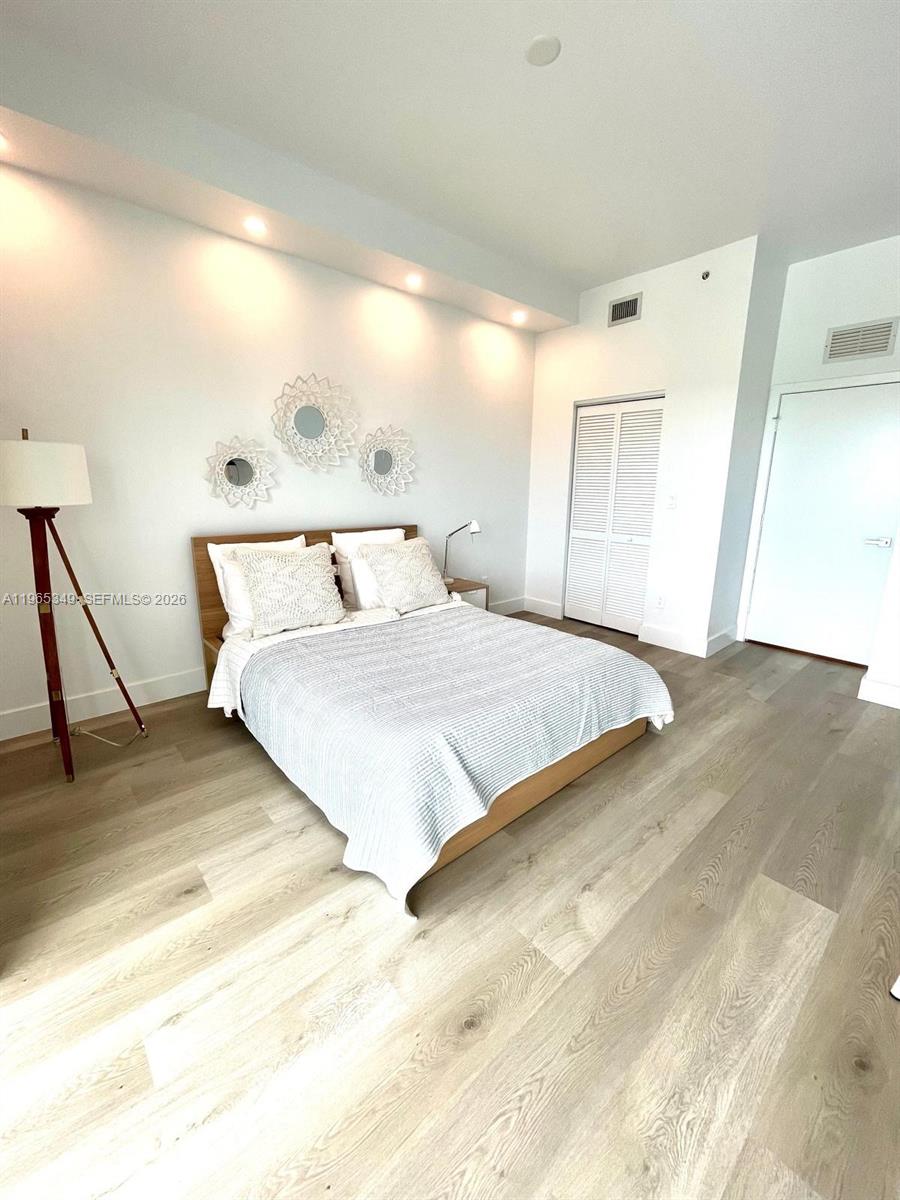 2525 SW 3rd Ave #903 Miami, FL 33129