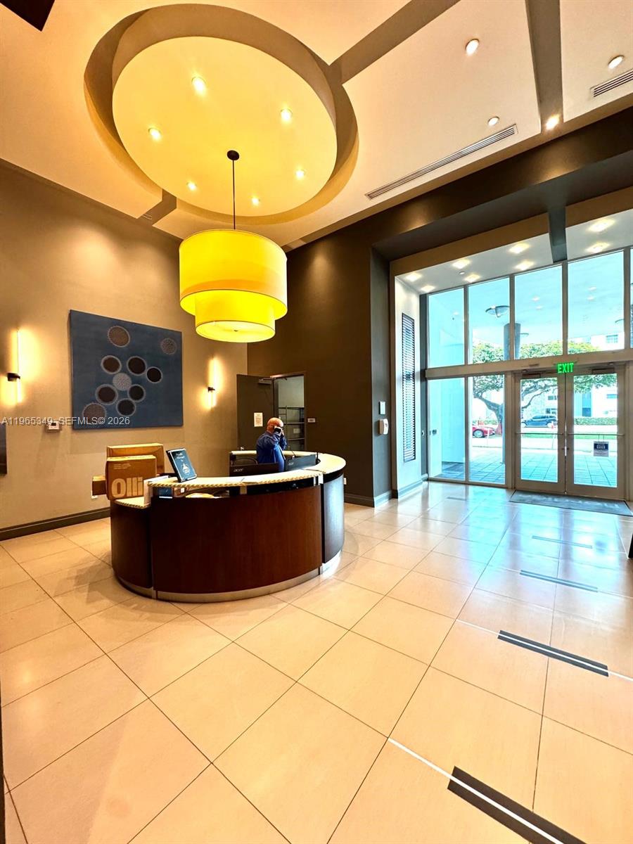 2525 SW 3rd Ave #903 Miami, FL 33129