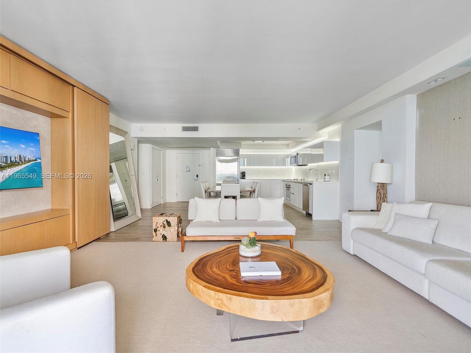 image 1 Hotel & Homes South Beach9