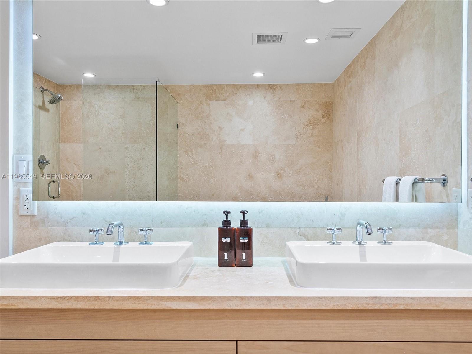 image 1 Hotel & Homes South Beach40