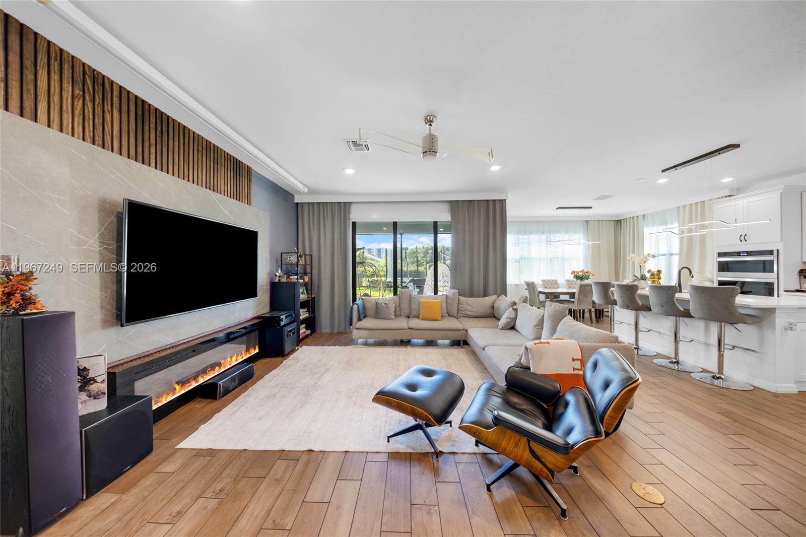 2454 Primrose Pl Oakland Park, FL 33309