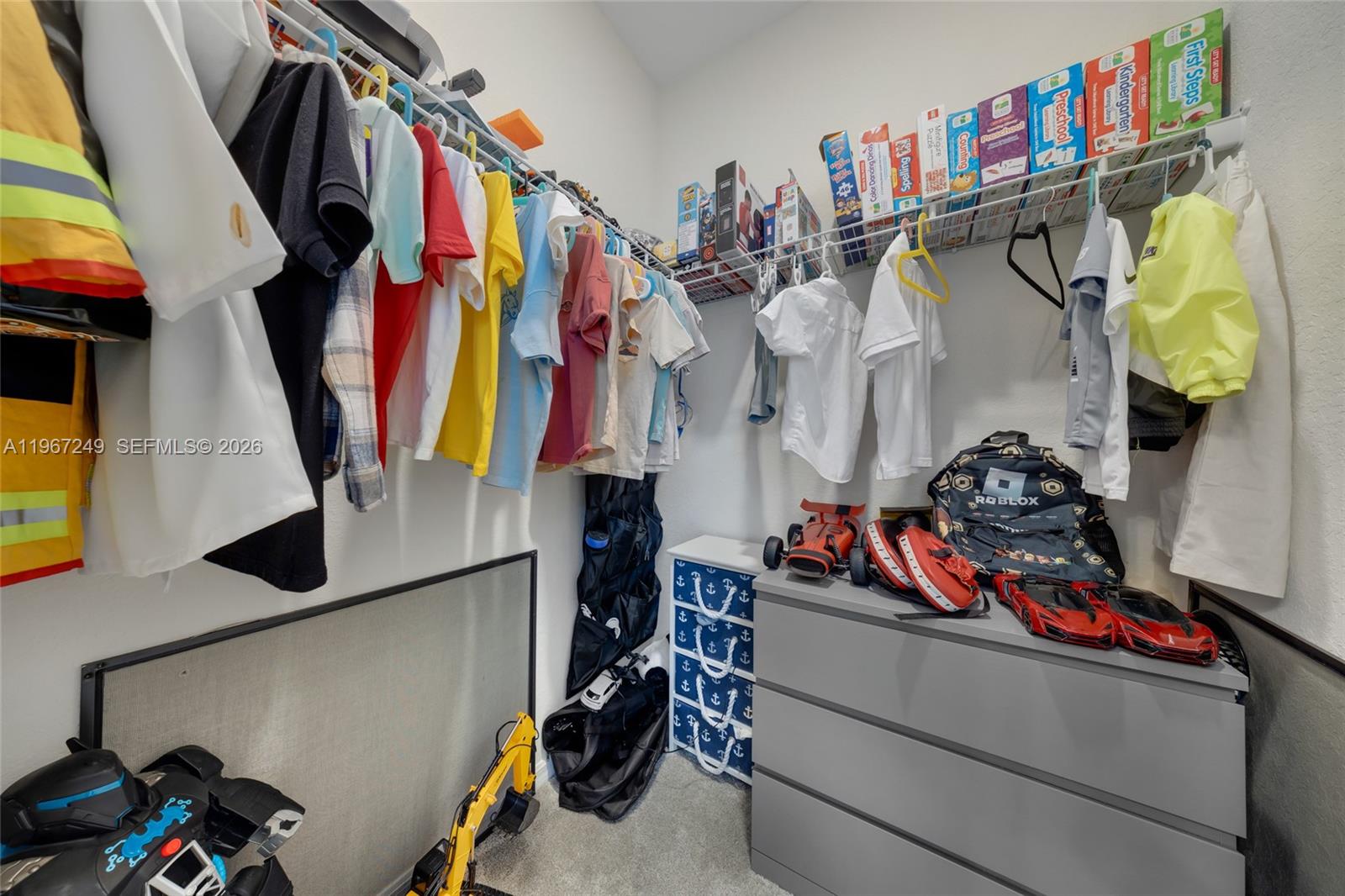 2454 Primrose Pl Oakland Park, FL 33309