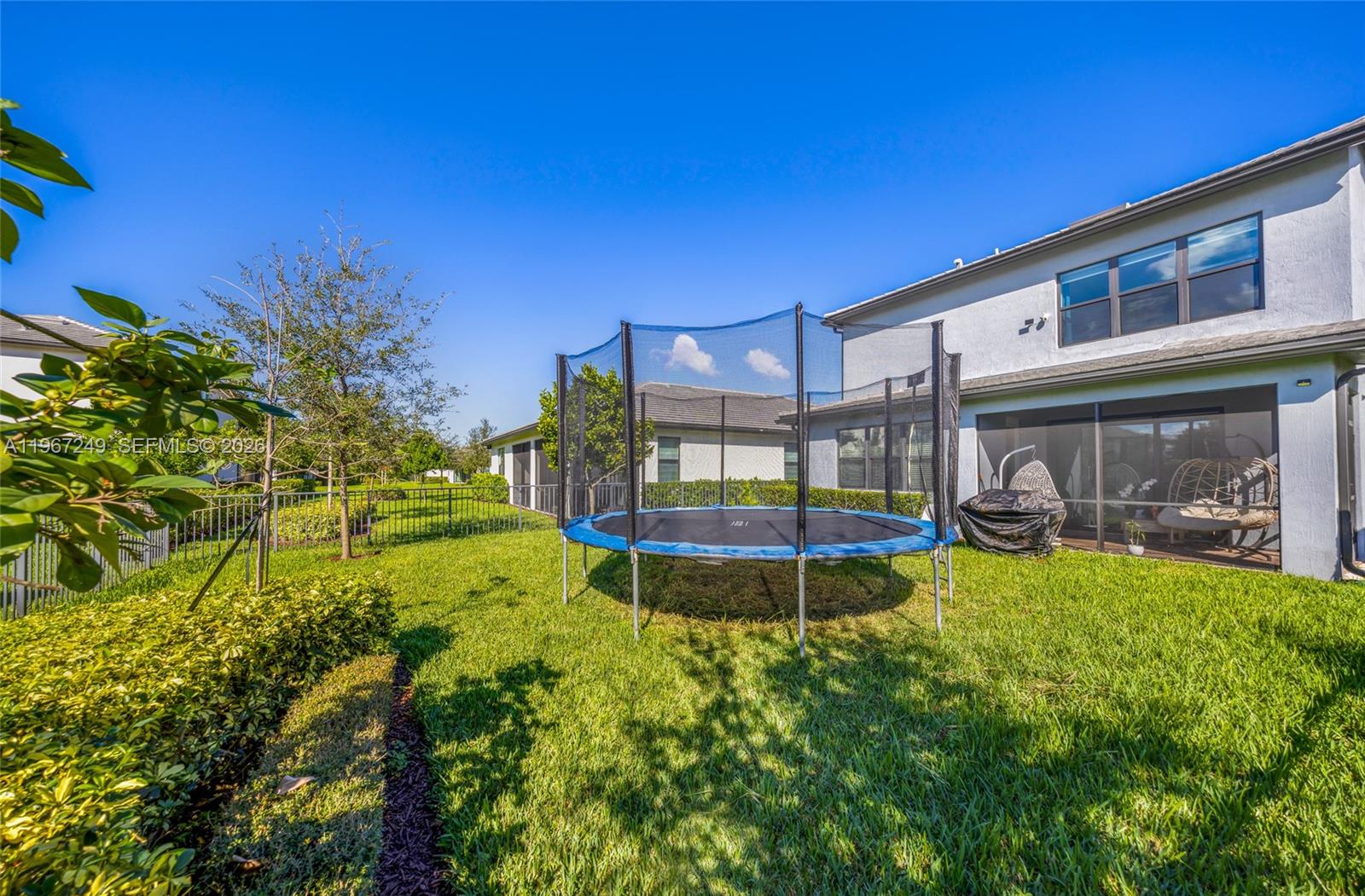 2454 Primrose Pl Oakland Park, FL 33309