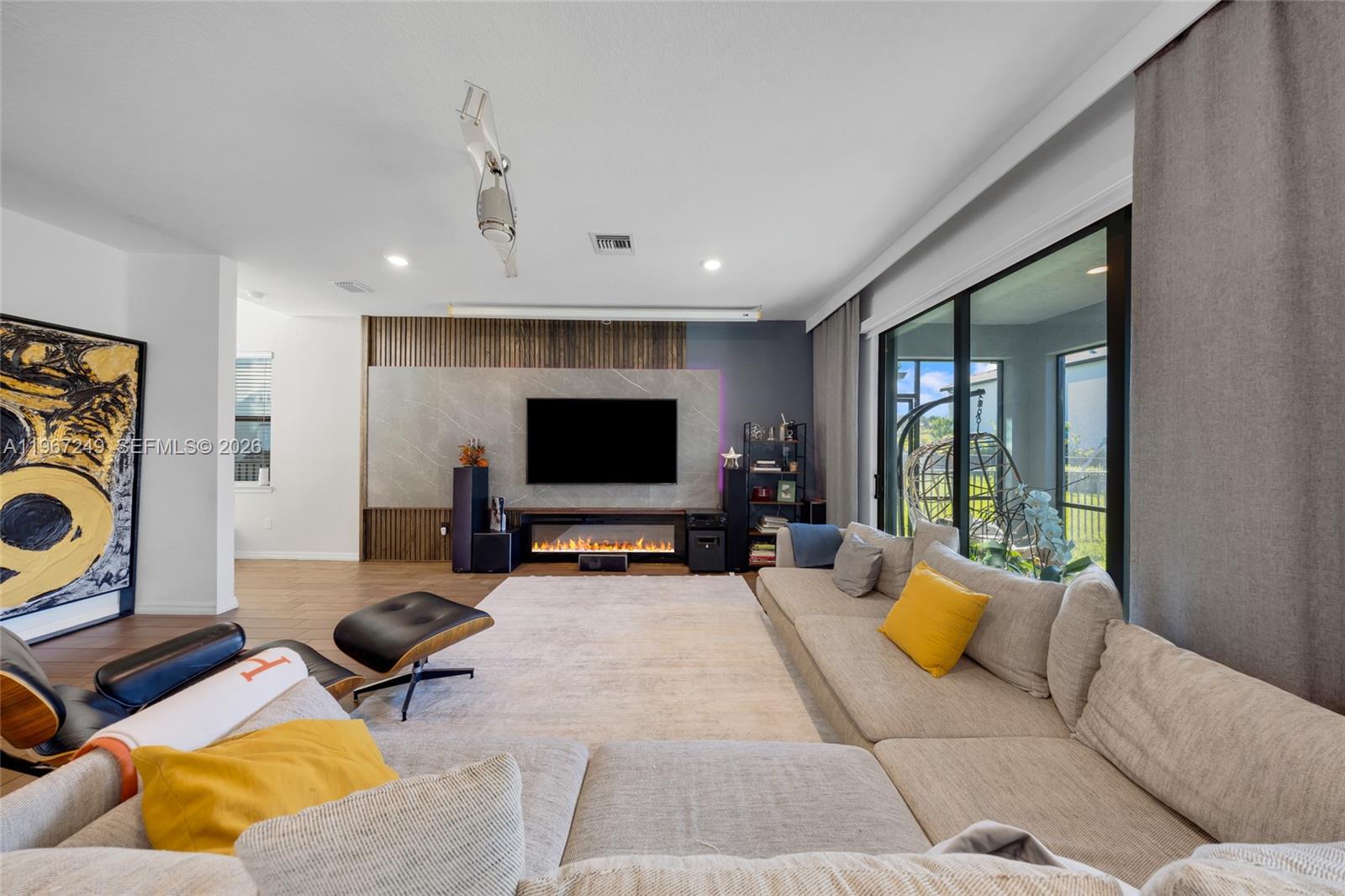 2454 Primrose Pl Oakland Park, FL 33309