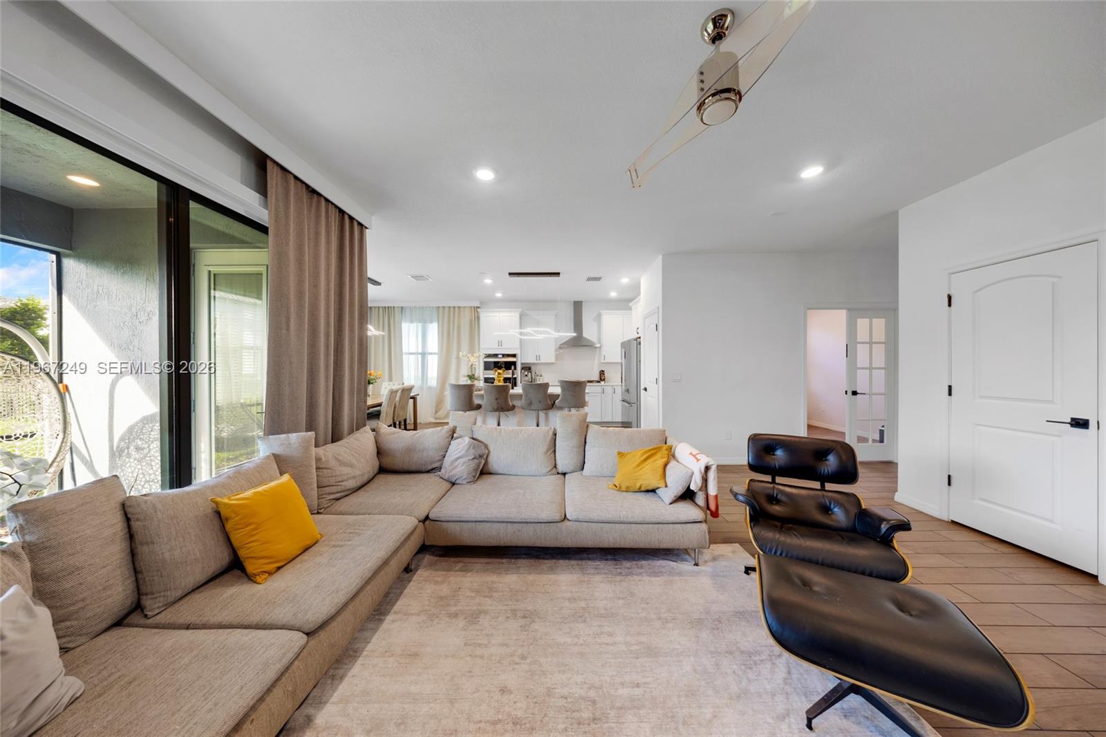 2454 Primrose Pl Oakland Park, FL 33309