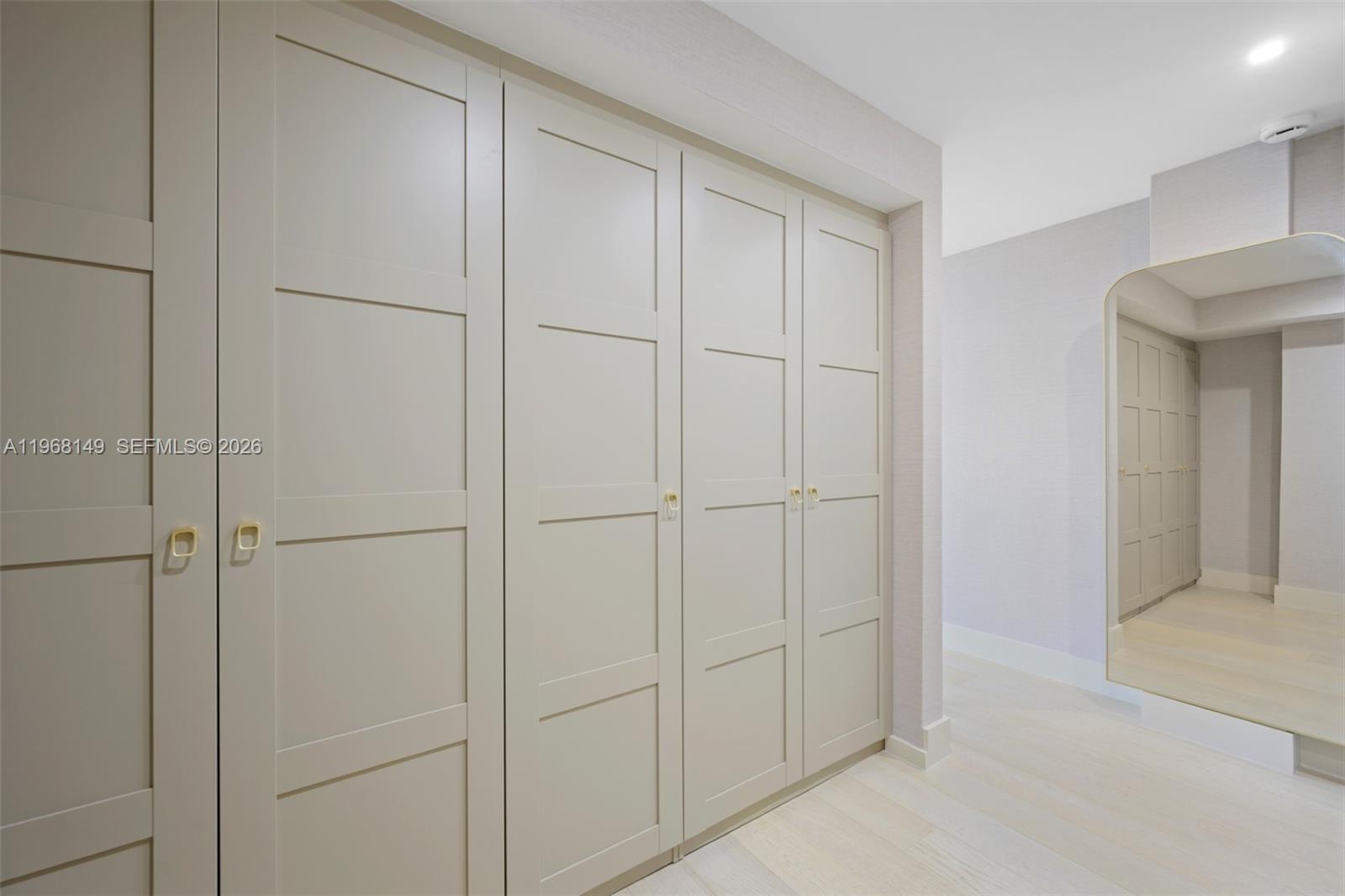 6900 Bay Dr #8A Miami Beach, FL 33141