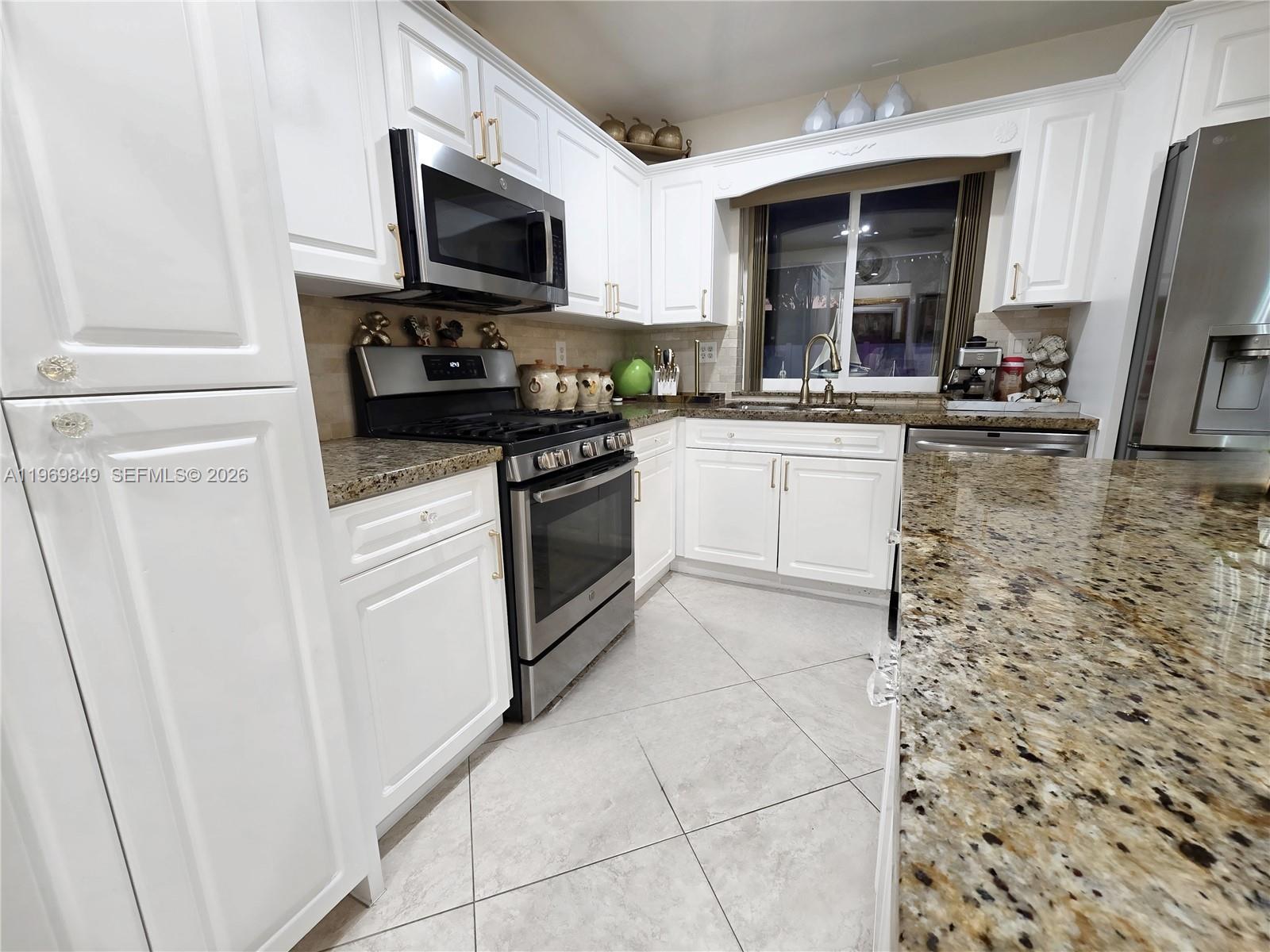 300 NW 77th Way Pembroke Pines, FL 33024