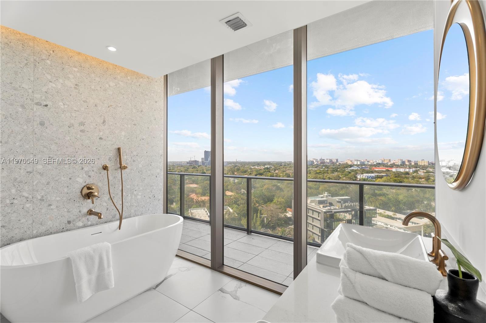 image Mr C Residence Coconut15