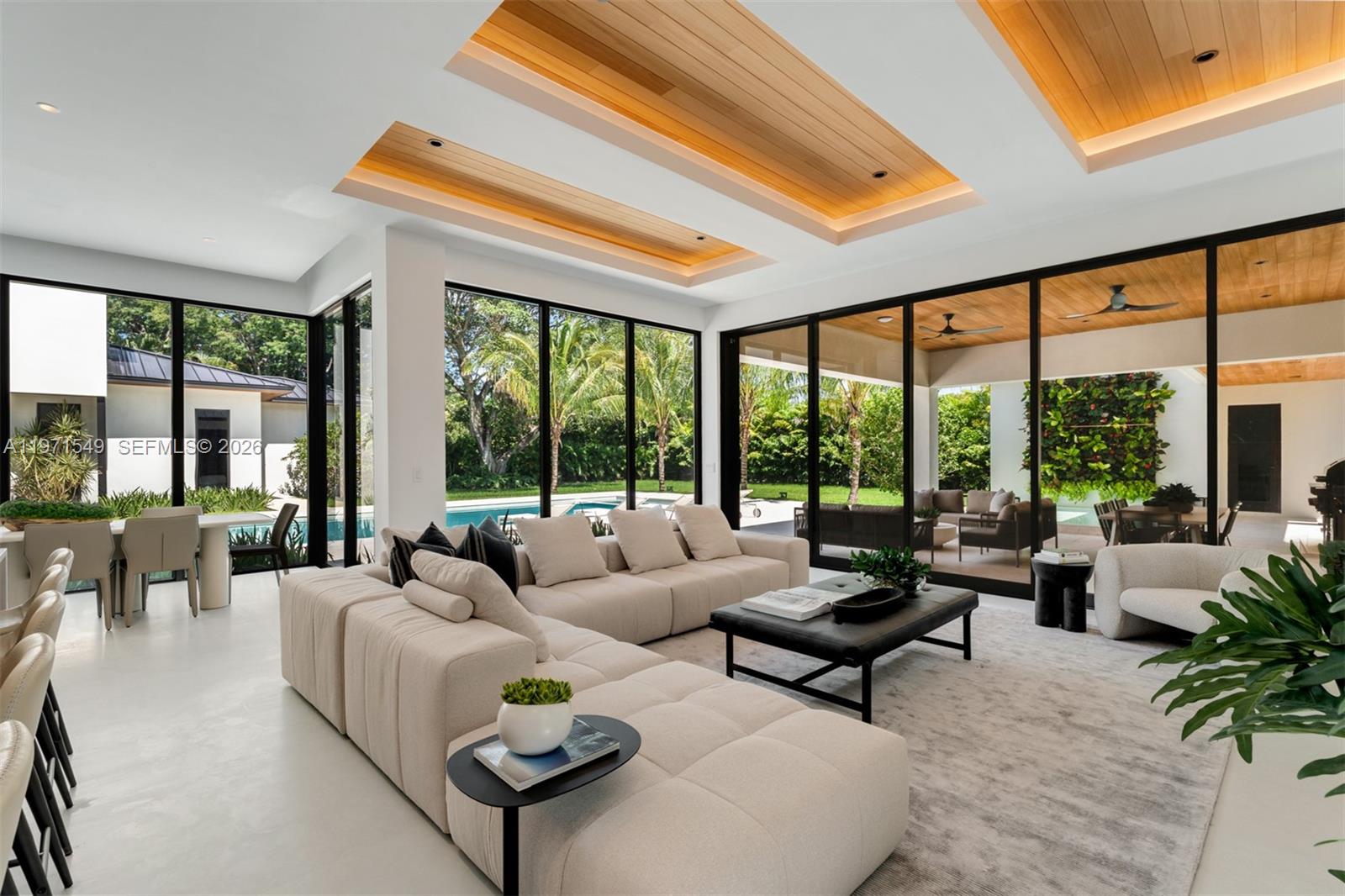 6730 SW 115th St Pinecrest, FL 33156