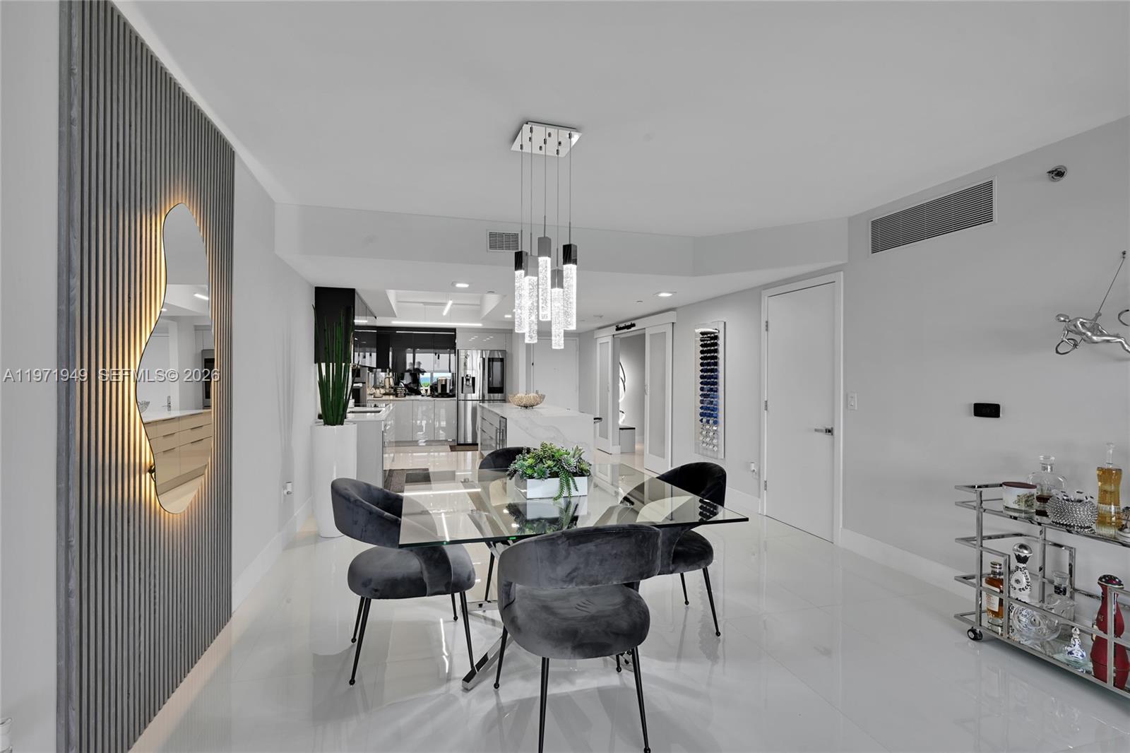 image Beach Club Iii7