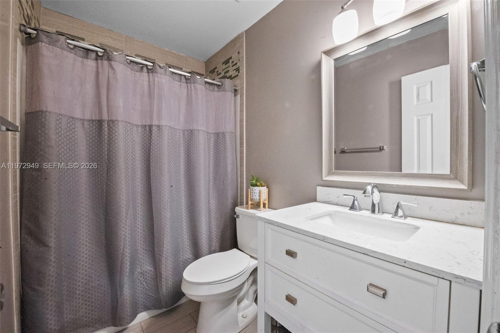 1026 SW 180th Ter Pembroke Pines, FL 33029