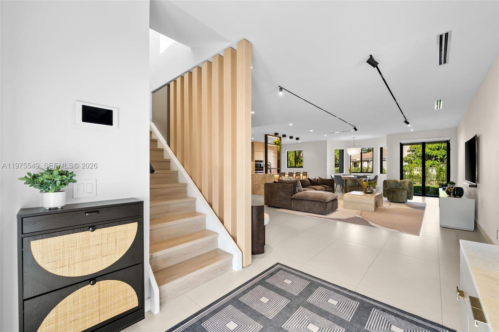 1077 Golden Cane Dr Weston, FL 33327