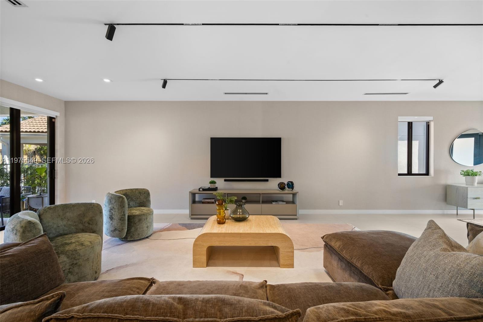 1077 Golden Cane Dr Weston, FL 33327