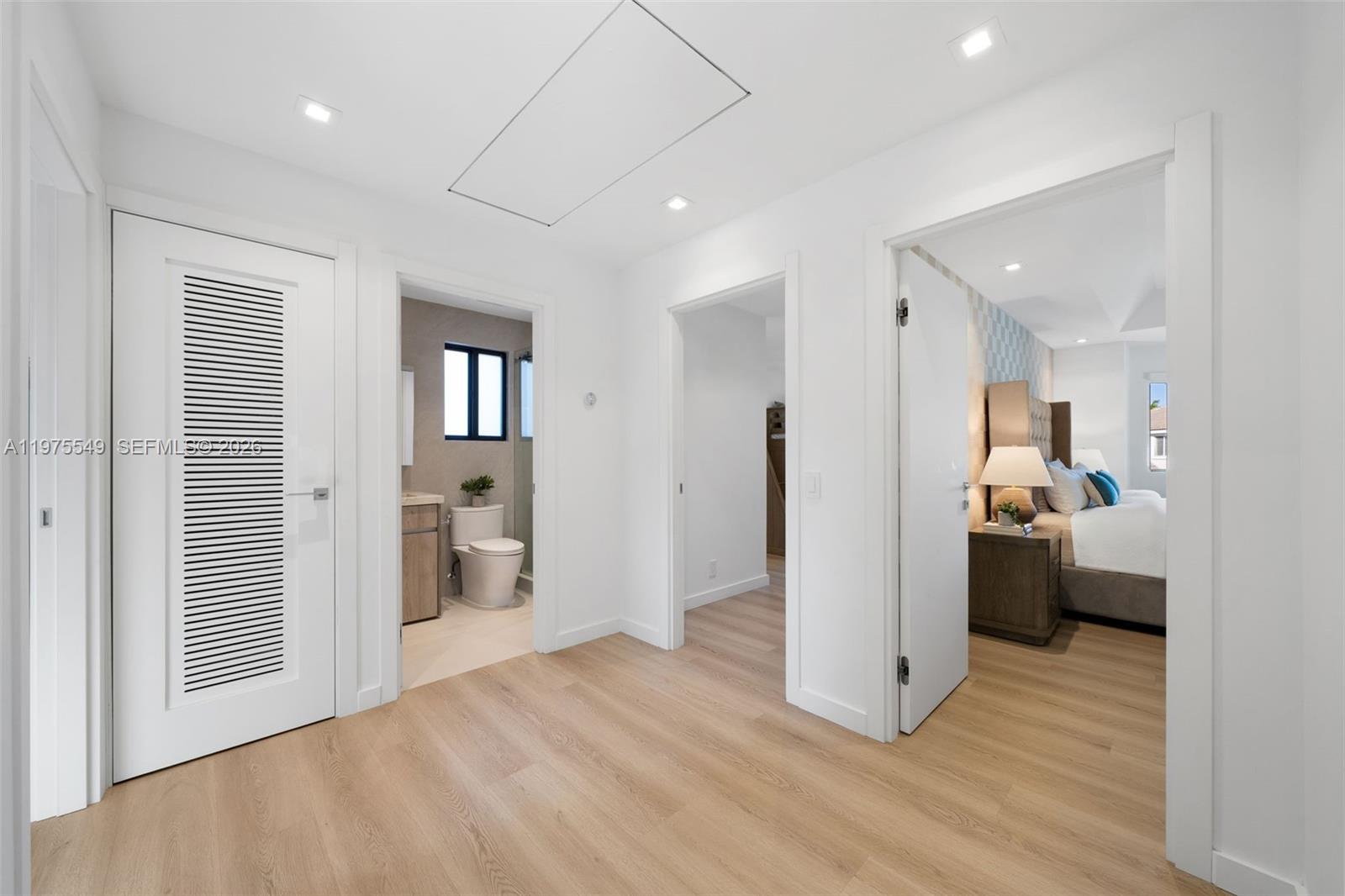 1077 Golden Cane Dr Weston, FL 33327