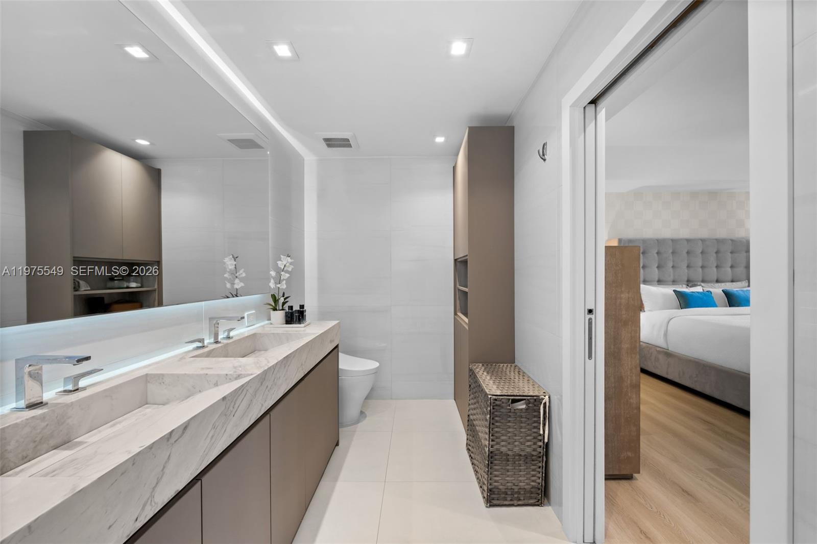 1077 Golden Cane Dr Weston, FL 33327