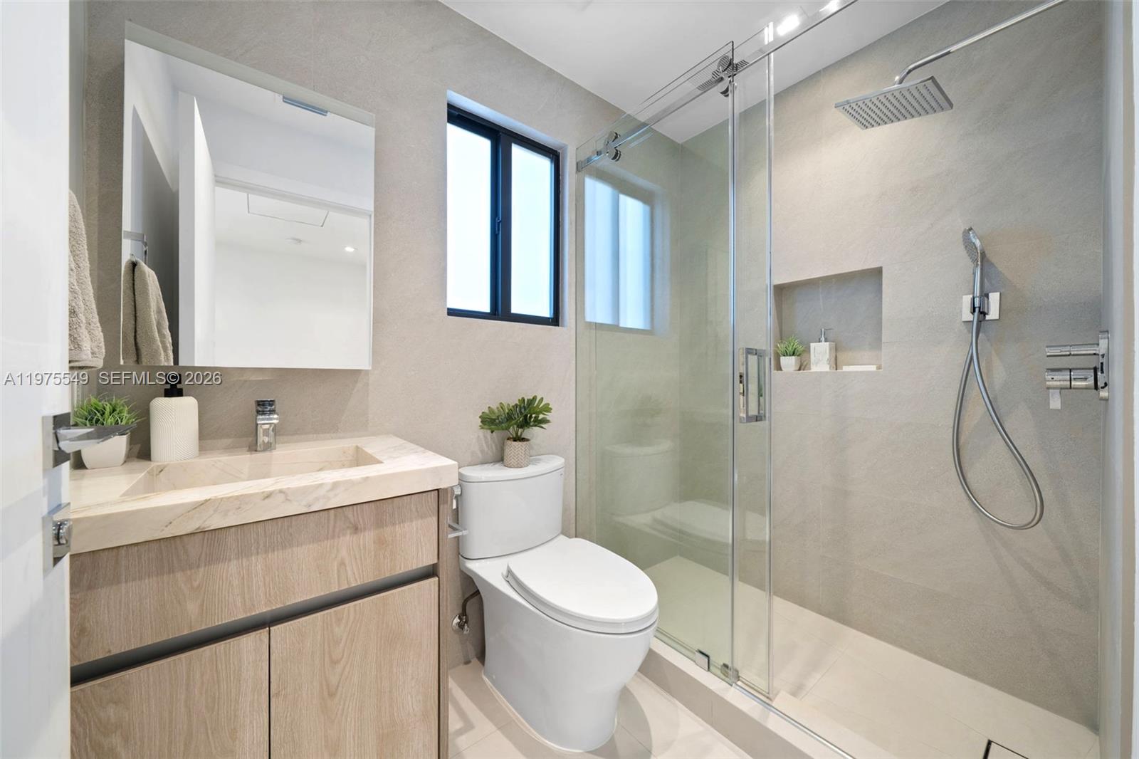 1077 Golden Cane Dr Weston, FL 33327